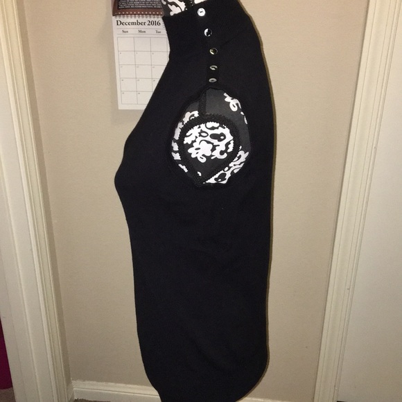 Classic Dianne Gilman Black Sleeveless Mock Turtleneck Button Detail Sweater - Picture 3 of 5